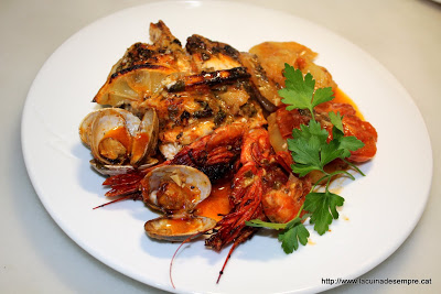 Rap al forn, amb gambes i cloïsses