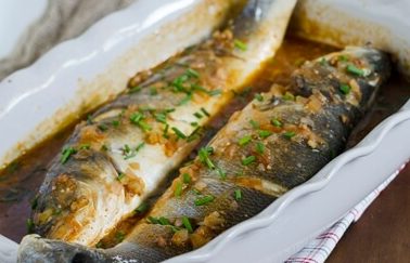 Llobarro a la marinera