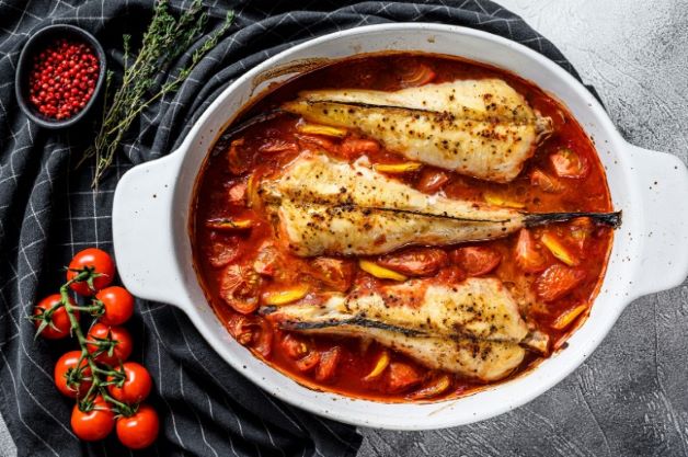 Cues de rap amb tomàquets al forn