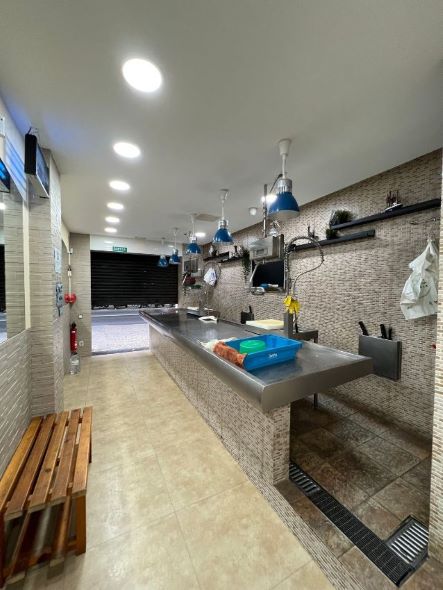 Peixateria – Local en lloguer al C/València, 58