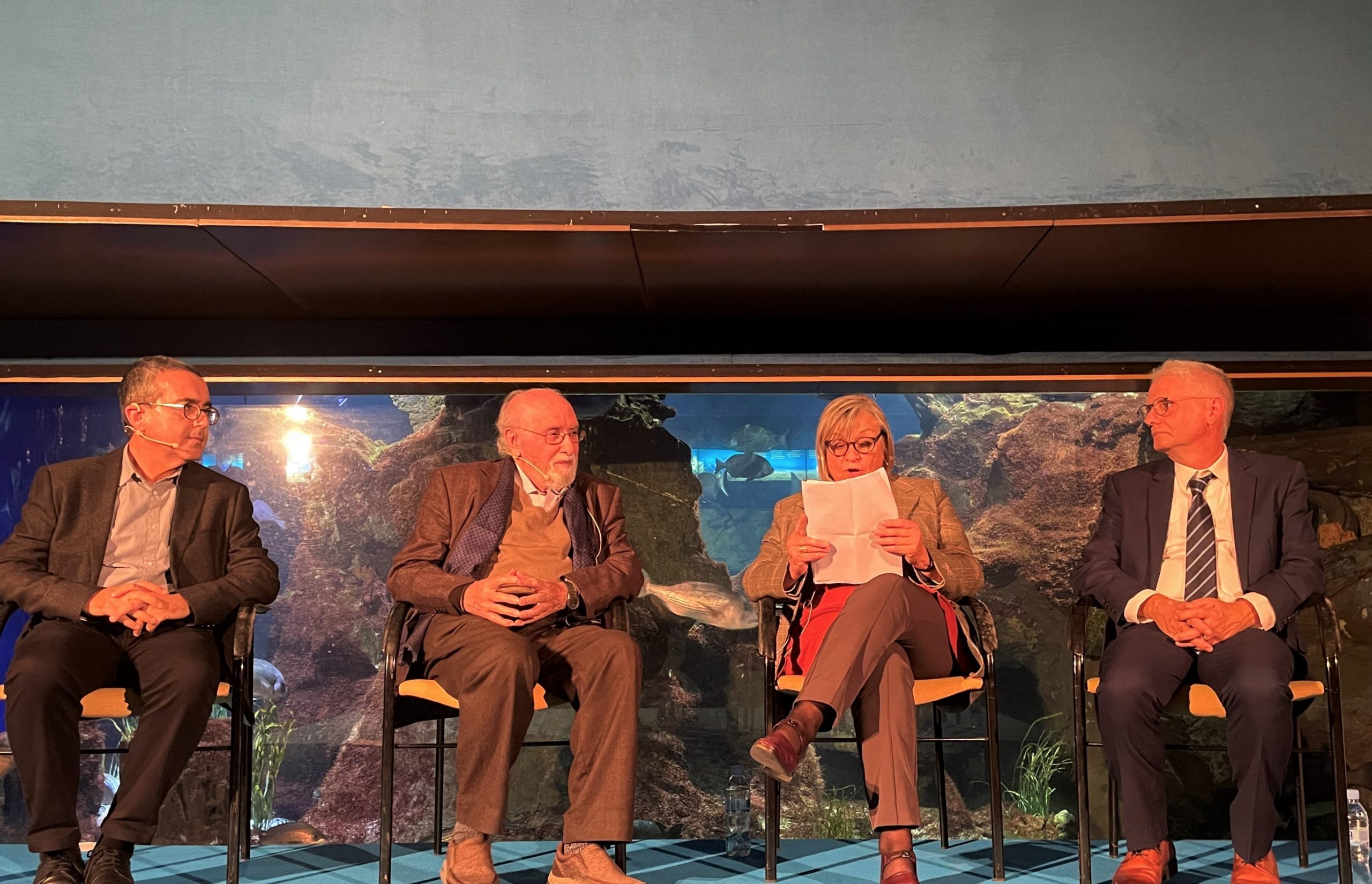 El Filòleg Joan Veny, publica el llibre «Història lingüística dels nostres peixos»