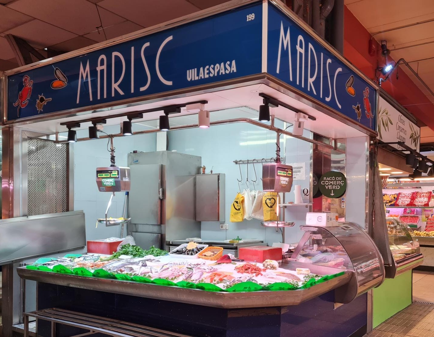 Peixateria en venda al Mercat d’Hostafrancs