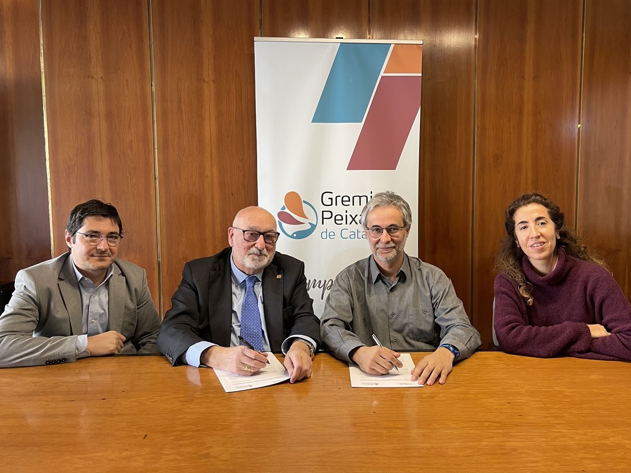 Acord per aprofundir en l’estudi del sector del peix