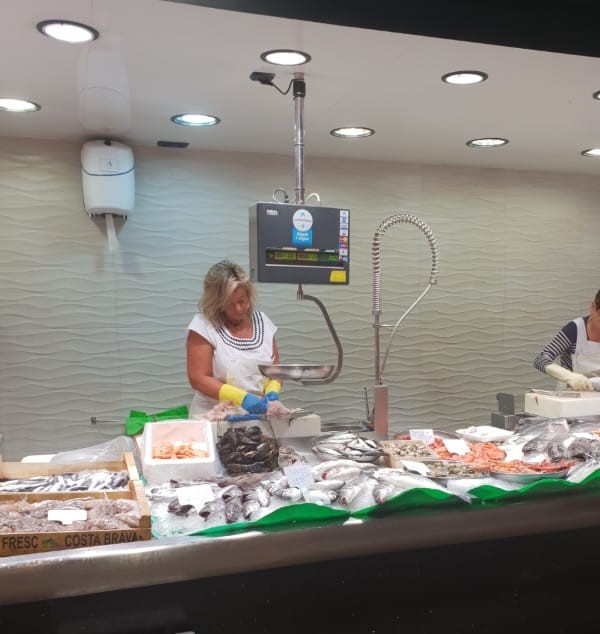 Traspàs de peixateria al Mercat de Provençals – Barcelona