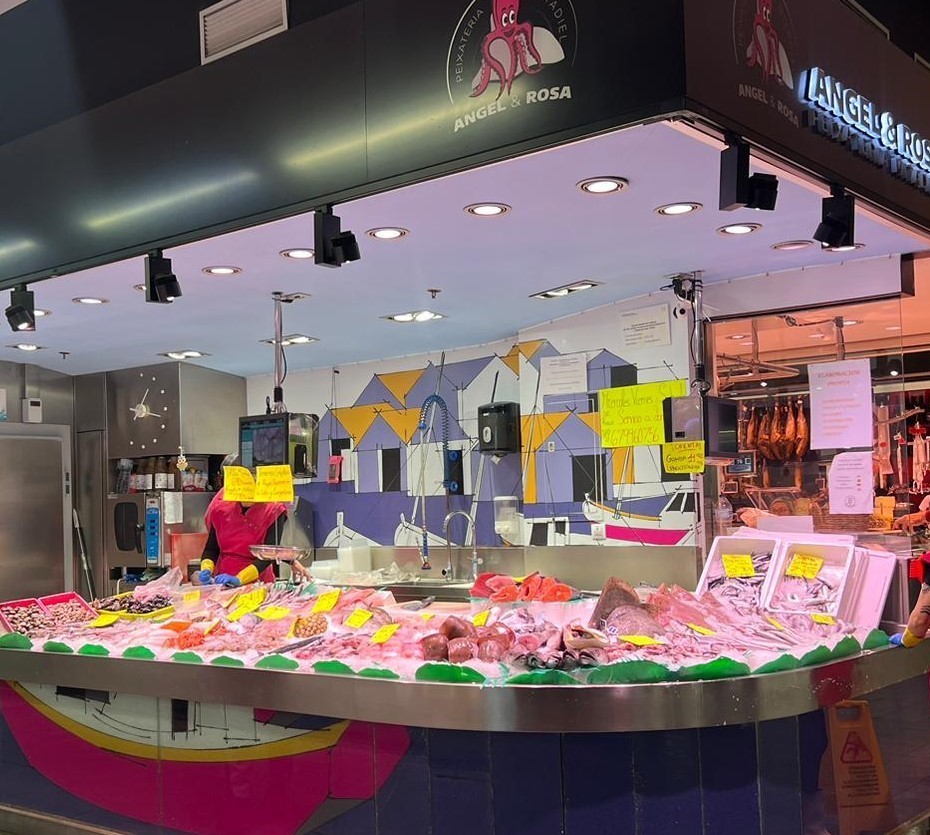 Traspàs parada de peixateria a MERCAGAVA