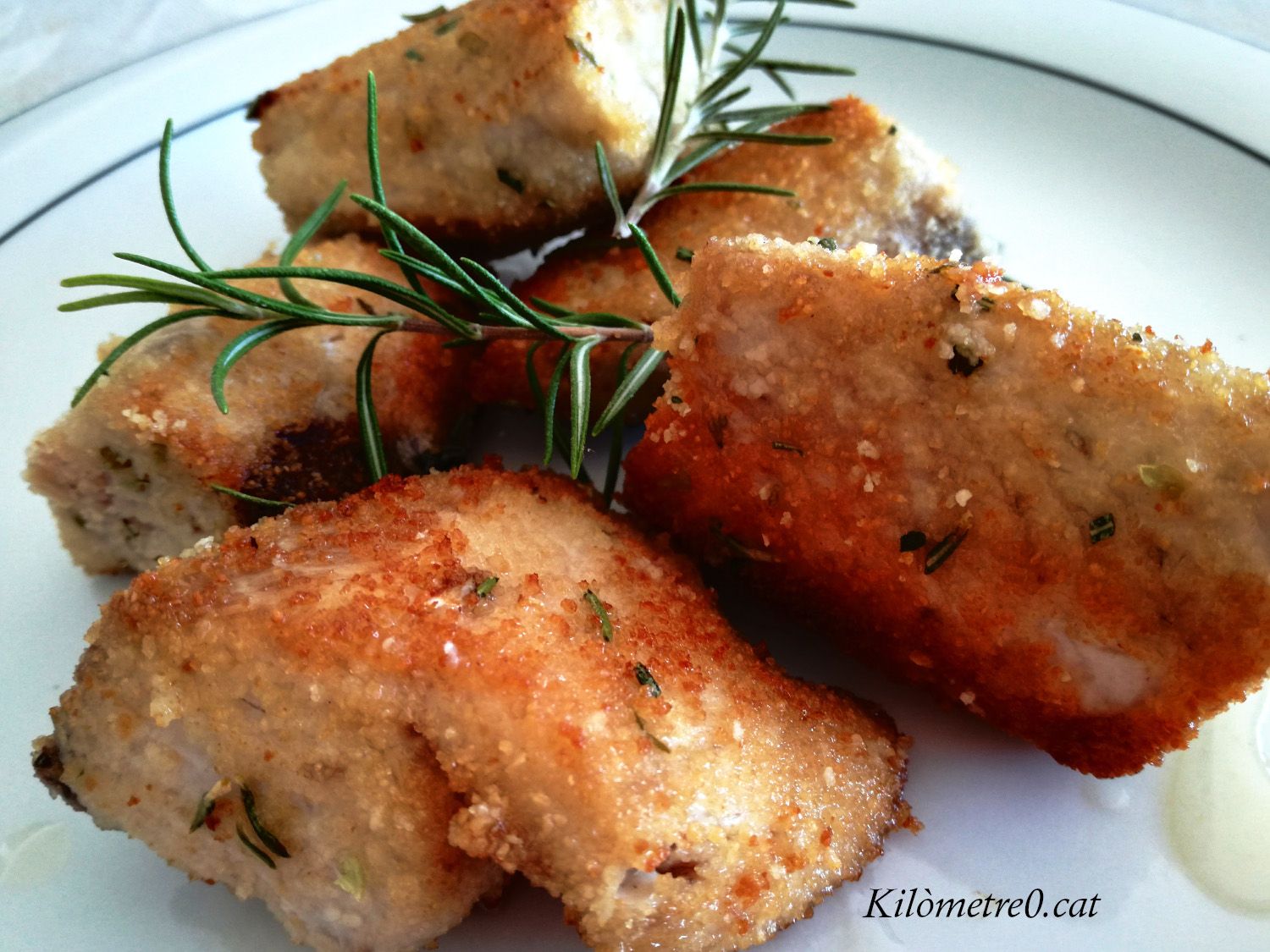 Melva o bacoreta arrebossada amb un toc d’herbes aromàtiques