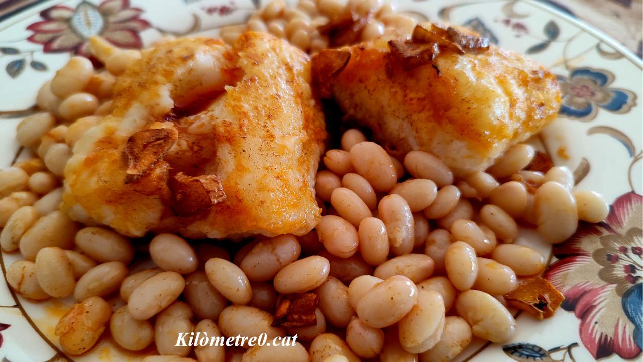 Recepta de bacallà a la llauna amb fesols